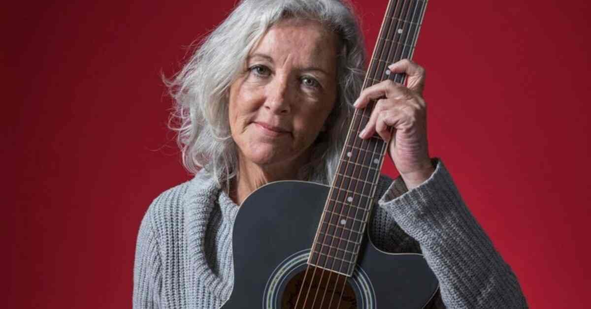 The Rise of Joan Baez: A Look at Her Net Worth and Influence